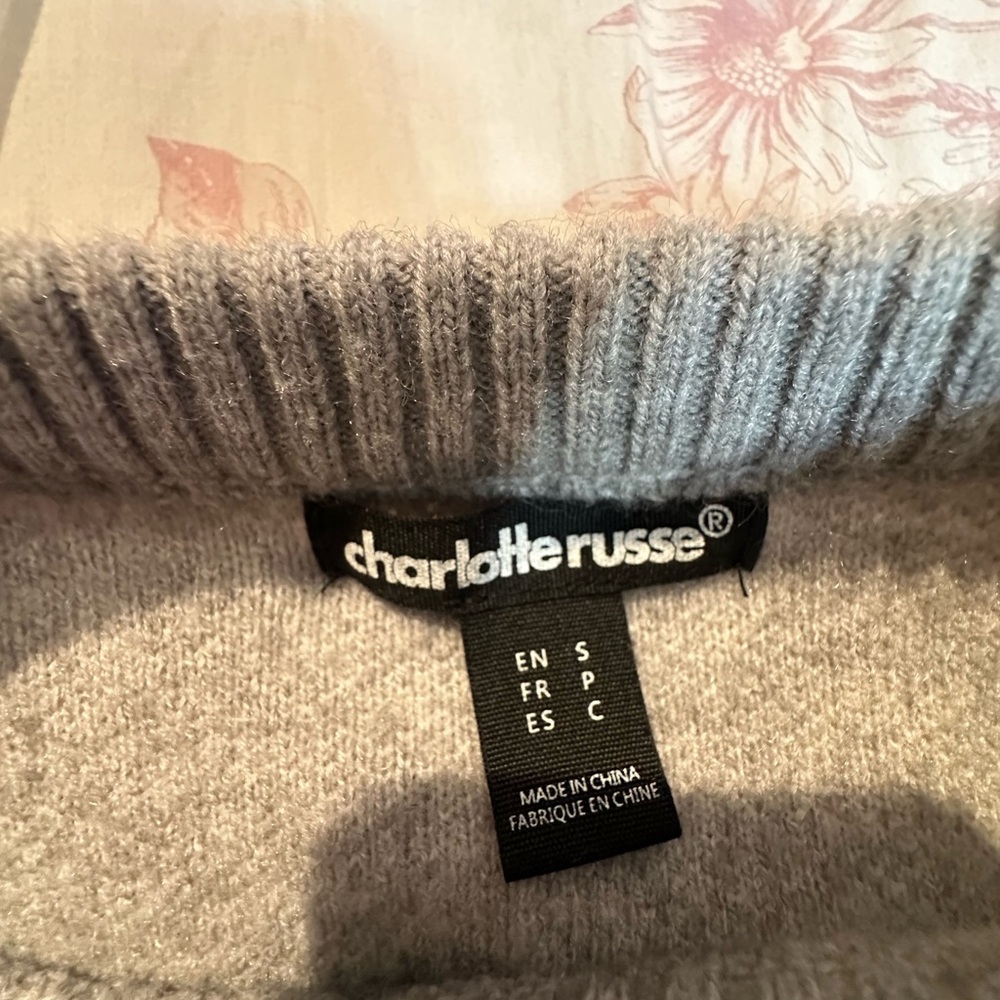 Charlotte Russe Gray Sweater with White Bow Details - Picture 3 of 3